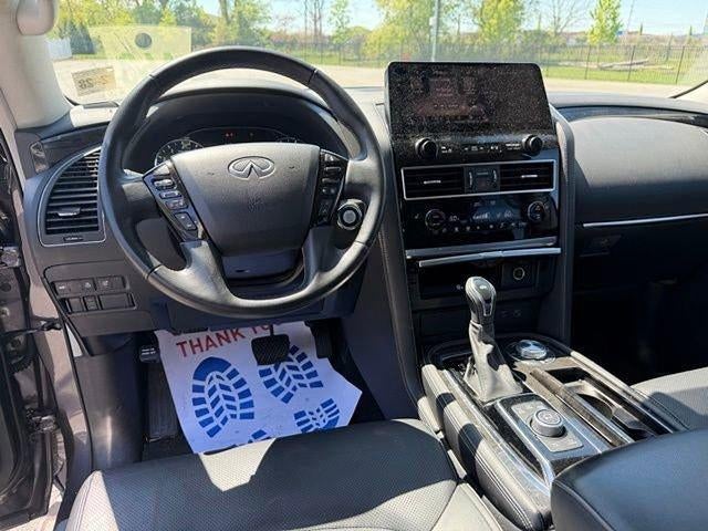 2023 INFINITI QX80 LUXE AWD