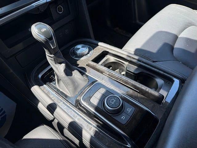2023 INFINITI QX80 LUXE AWD