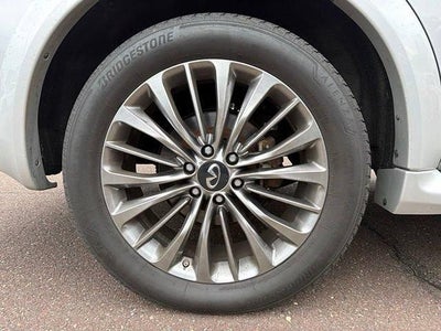 2019 INFINITI QX80 LUXE AWD