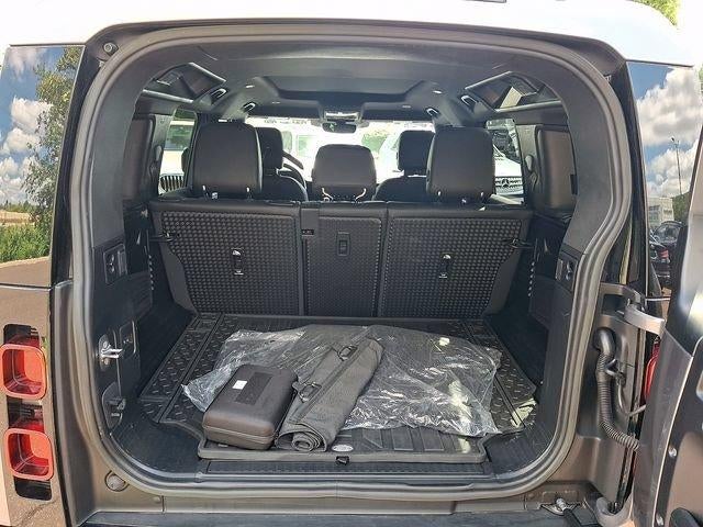 2023 Land Rover Defender 110 X-Dynamic SE AWD
