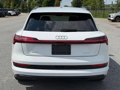 2022 Audi e-tron Premium Plus quattro