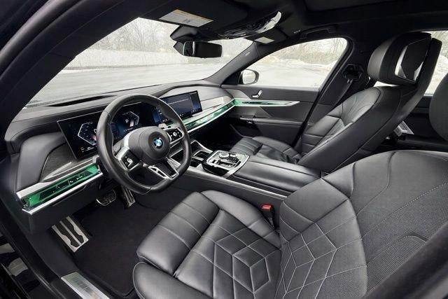 2024 BMW 740i xDrive Sedan
