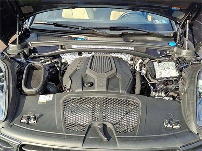 2023 Porsche Macan T AWD