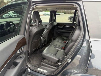 2017 Volvo XC90 T6 AWD 7-Passenger Momentum
