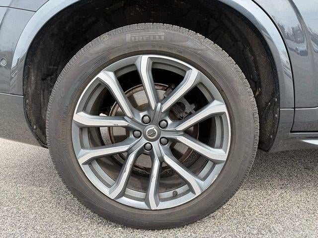 2017 Volvo XC90 T6 AWD 7-Passenger Momentum