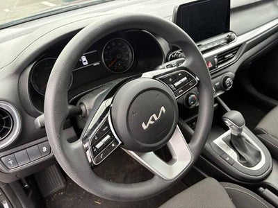 2023 Kia Forte LXS IVT