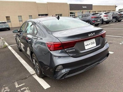 2023 Kia Forte LXS IVT