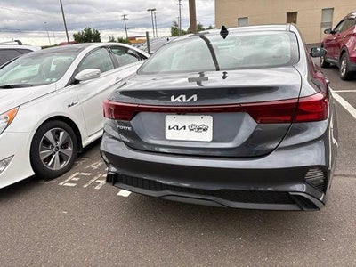2023 Kia Forte LXS IVT