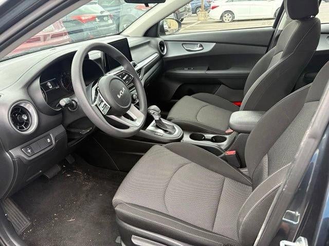 2023 Kia Forte LXS IVT