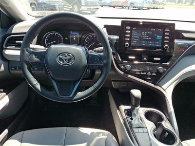 2024 Toyota Camry SE Auto (Natl)