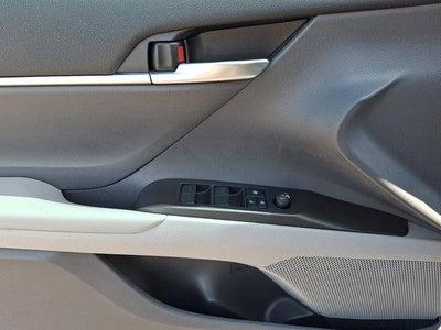 2024 Toyota Camry SE Auto (Natl)