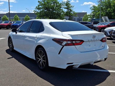 2024 Toyota Camry SE Auto (Natl)
