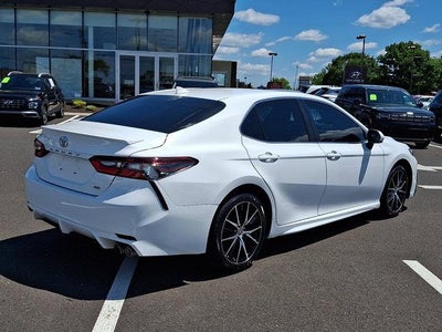 2024 Toyota Camry SE Auto (Natl)