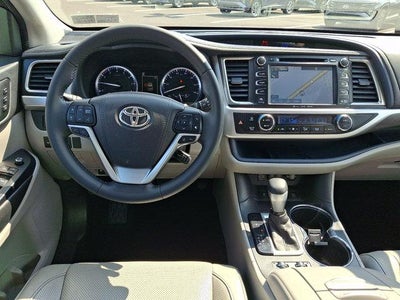 2017 Toyota Highlander Limited V6 AWD (Natl)