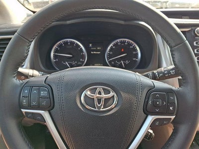 2017 Toyota Highlander Limited V6 AWD (Natl)