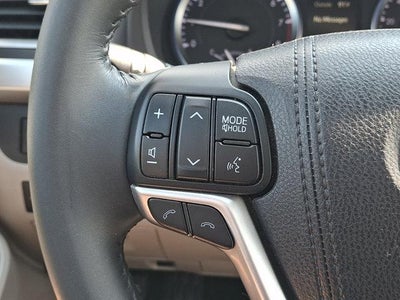 2017 Toyota Highlander Limited V6 AWD (Natl)