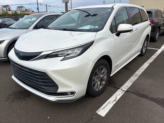 2021 Toyota Sienna XLE AWD 7-Passenger (Natl)