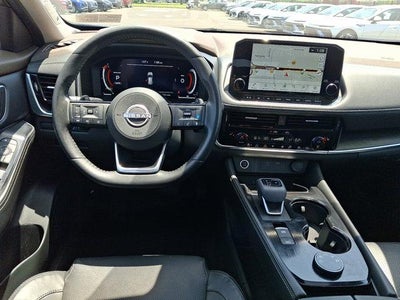 2022 Nissan Rogue AWD Platinum