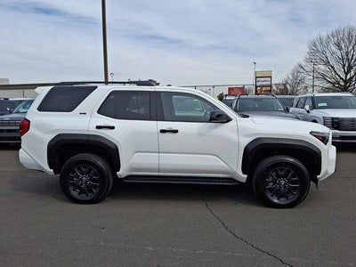 2025 Toyota 4Runner SR5 4WD (GS)