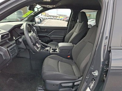 2025 Toyota 4Runner SR5 4WD (GS)