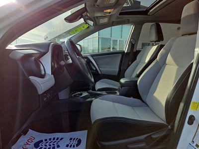 2017 Toyota RAV4 Hybrid XLE AWD (Natl)