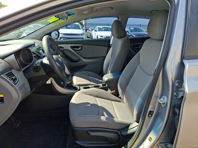 2016 Hyundai ELANTRA 4dr Sdn Auto SE