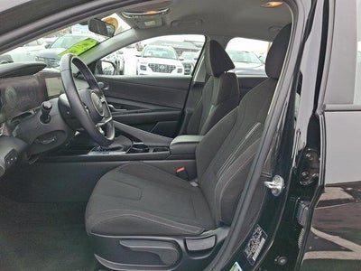 2023 Hyundai ELANTRA SEL IVT