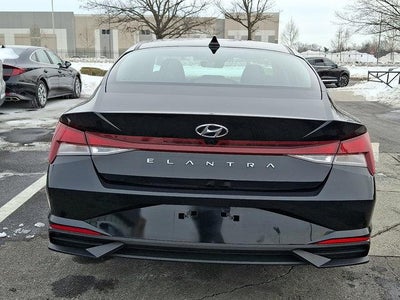 2023 Hyundai ELANTRA SEL IVT
