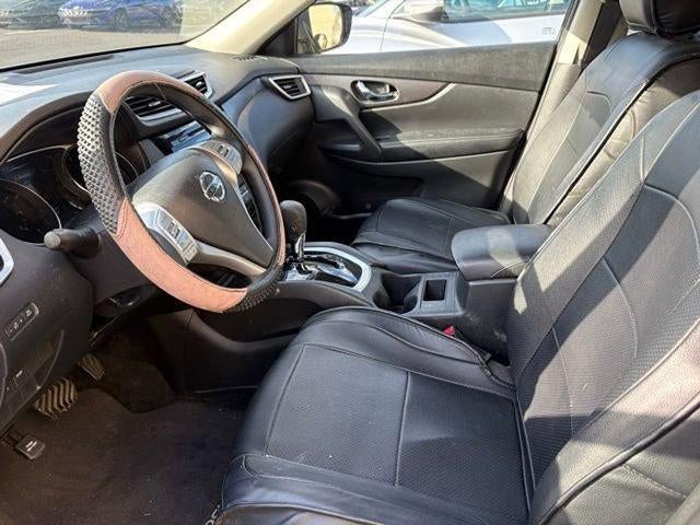 2016 Nissan Rogue FWD 4dr SV