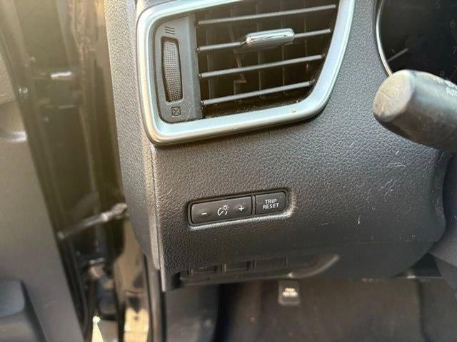 2016 Nissan Rogue FWD 4dr SV